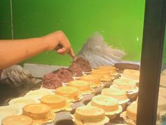 红豆饼-薛新颖红豆饼(中式甜点山师店)