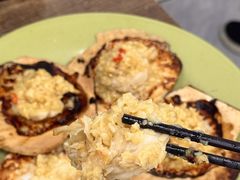 蒜蓉烤超大扇贝-贞姨美食·老字号海鲜大排档