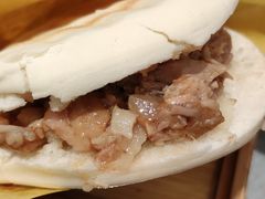 腊汁肉夹膜-大嘻咹biangbiang面(历史博物馆店)