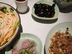 -鑫花溪牛肉米粉(凤凰街创始总店)