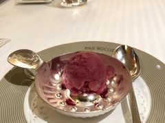-Restaurant Paul Bocuse