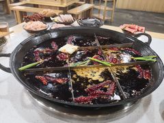 -正贰捌经重庆老火锅(建设路店)