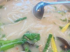 -云海肴·汽锅鸡·云南菜(天山百盛优客店)