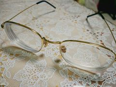 -潘多拉眼镜·蔡司依视路明月(潘家园店)