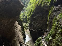 -龙水峡地缝景区