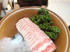 -老牌坊云南鱼豆花火锅(哈西万达店)