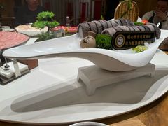 -茅草房·河畔园林火锅