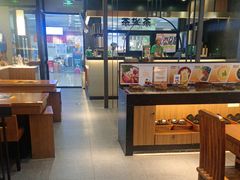 -呷哺呷哺(常营华联店)