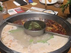 -佬土鹅肠火锅(中建大观店)