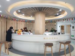 前台-润泽瑞尼丝医疗美容医院