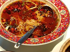 -八府香鸭·啫啫煲(华山路店)