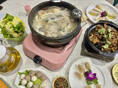 -墨脱石锅椰子鸡•海鲜糟粕醋(榆亚路店)