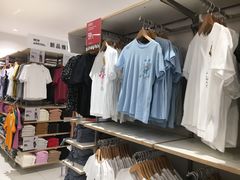 -优衣库(广州天河领展广场店)