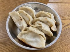 -黄阿姨锅贴大王(万航渡路店)