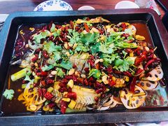 -小雷家烤鱼家常菜