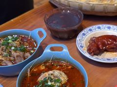 -爆炸头阿姨小四川正宗川味小吃(无任何分店)
