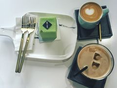 -UNI UNI(环亚凯瑟琳店)