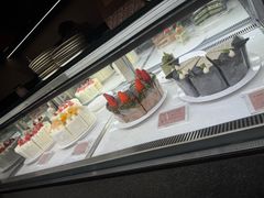 特浓草莓黑巧开心果蛋糕-RUXU入续糖水铺与包(卓悦中心店)