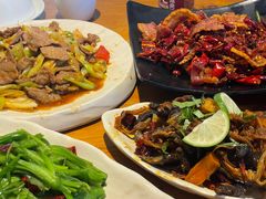 -隔壁老王·家常云南菜(花巷店)