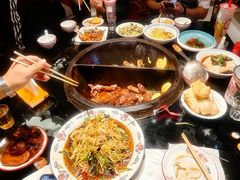 -鱼窝棚柴火铁锅炖(富山屯店)