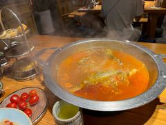 -野山舂·贵州现舂酸汤牛肉(鸿通城店)