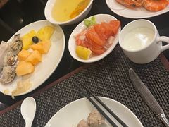 -怡豪大饭店·银顶旋转餐厅
