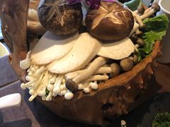 -捞神煲汤火锅(湖滨商业街店)