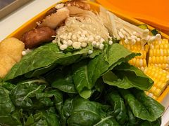 -润园四季椰子鸡火锅(卓越INTOWN店)