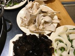 -锅首鲜品火锅(鸳鸯店)