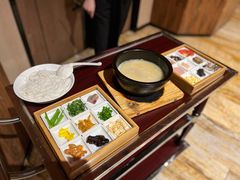 过桥米线-云采云南菜(中山北路店)