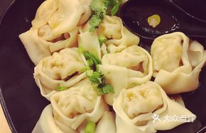 Cold-Mixed Bok Choy and Pork Dumplings