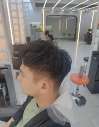 -赤道 Hair Salon
