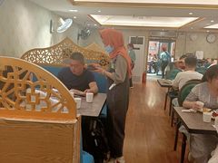 大堂-贯贯吉·清真餐厅(浙江中路店)