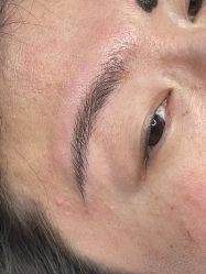 -一个差评成就的纹眉店