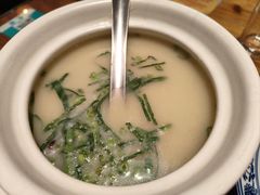 -泉畔人家·老济南经典鲁菜(大明湖店)