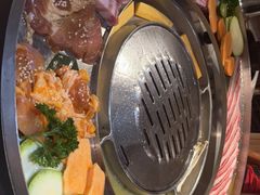 -哈哈碳都·牛肋条无限自助烤肉(台江万达店)