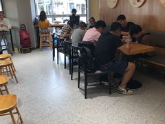 大堂-小桃园·豆浆油条(复兴中路店)