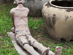 -吐斯廉屠杀博物馆