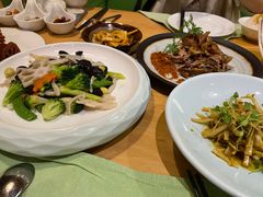 -青城山六善酒店·紫氣園中餐厅