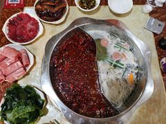 -储奇门鳝鱼火锅(总店)