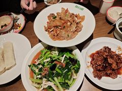 -新白鹿餐厅(滨江银泰店)