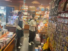 -西西弗书店&矢量咖啡(壹方购物中心店)