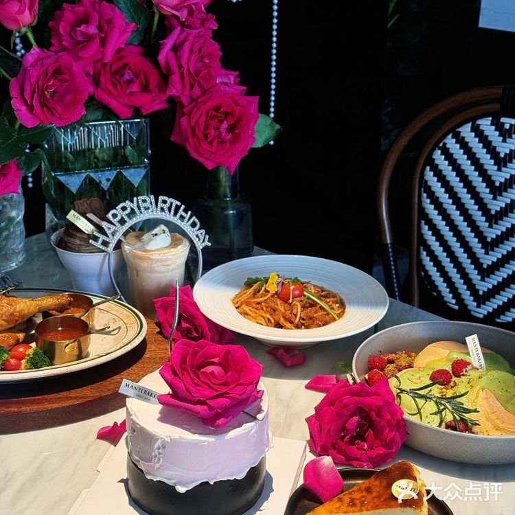 分享东阳生日餐厅🍴被鲜花包围的漂亮饭💐