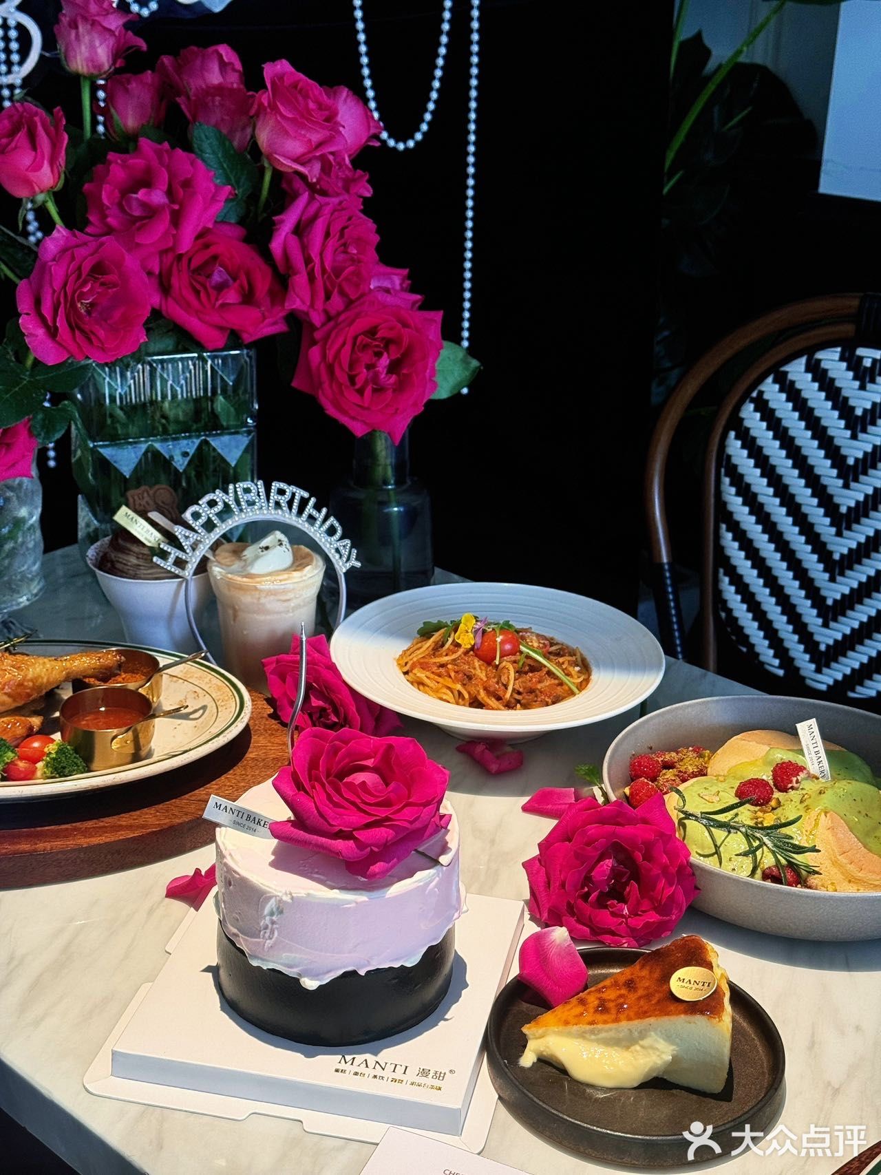分享东阳生日餐厅🍴被鲜花包围的漂亮饭💐