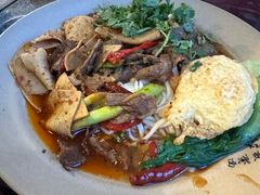 -方铲铲·成都板凳面(滨江银泰店)