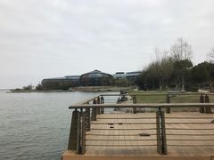 -上海滴水湖皇冠假日酒店