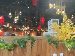 -老滇山寨•云南特色菜•地方菜•民族风情歌舞表演(金碧店)