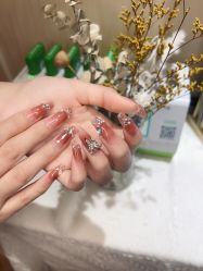 -莎拉美学·美甲美睫