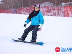 -中旅松花湖滑雪场