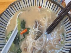 -鲜越鲜鱼粉(财富购物中心店)